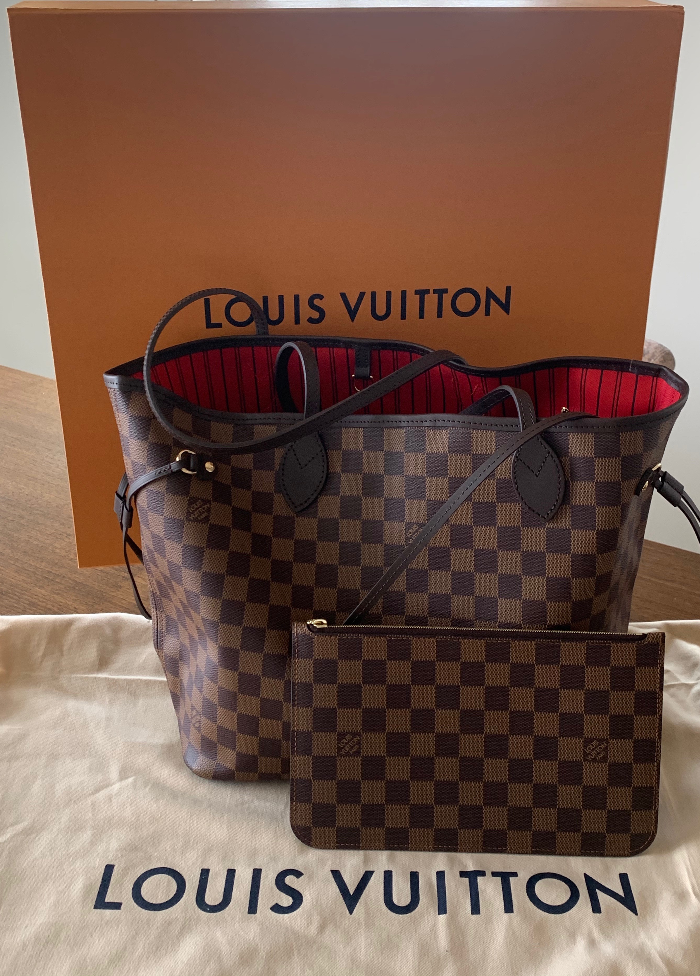 Silent Witness - Win a Louis Vuitton handbag valued at almost $1,400! Enter  our Bag a Criminal raffle at the link:  👜